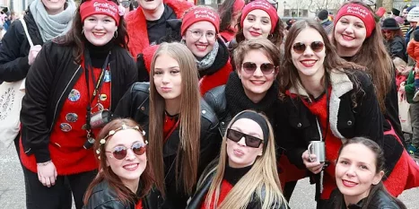 2325318_fastnachtsumzug-bruchsal_ka-2022-644x0_1BMa6o_PKU1tK