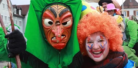 2325322_fastnachtsumzug-bruchsal_ka-2022-644x0_1BMa6s_I9ZnF9