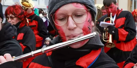 2325323_fastnachtsumzug-bruchsal_ka-2022-644x0_1BMa6q_d2fNU4