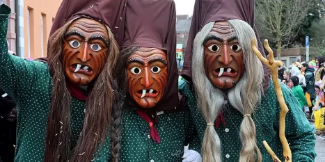 2325330_fastnachtsumzug-bruchsal_ka-2022-644x0_1BMa6w_rANt8b