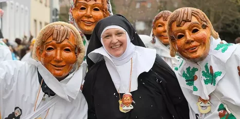 2325357_fastnachtsumzug-bruchsal_ka-2022-644x0_1BMa9n_eiNq5x