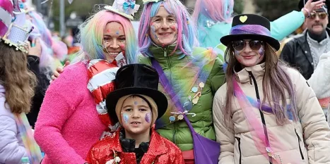 2325360_fastnachtsumzug-bruchsal_ka-2022-644x0_1BMa9z_J3BDDN