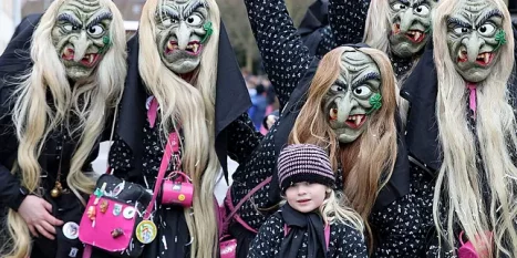 2325366_fastnachtsumzug-bruchsal_ka-2022-644x0_1BMa9v_rl0cTR